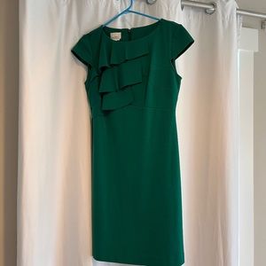 Donna Morgan Emerald green dress perfect for a holiday party